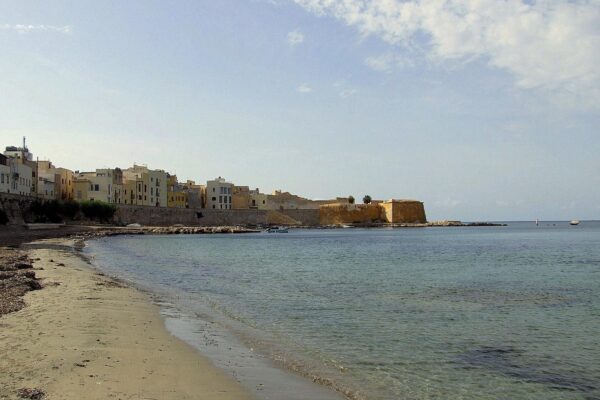 Spiagge di Trapani: mare cristallino e relax assicurato